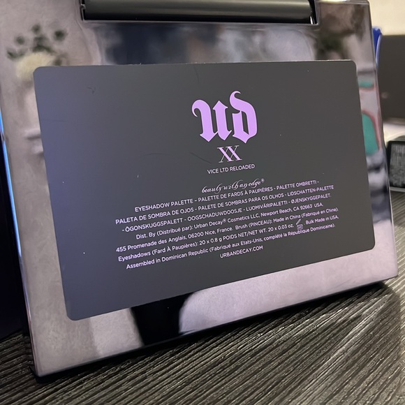 Urban Decay - XX VICE LTD RELOADED Eyeshadow Palette - NIB - Limited Edition - Picture 5 of 7